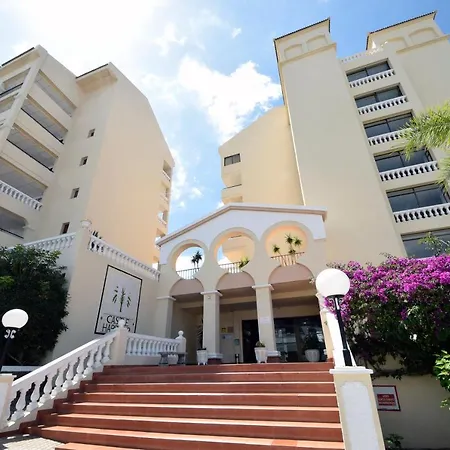 Peaceful & Bright Loft, Heated Pool, Netflix, Free Wifi & Parking, Tennis *