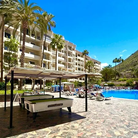 Apartmán Peaceful & Bright Loft, Heated Pool, Netflix, Free Wifi & Parking, Tennis *